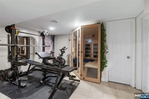5 75th Street North Bergen NJ 07047