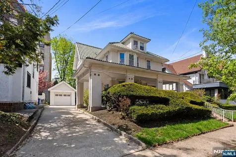 5 75th Street North Bergen NJ 07047