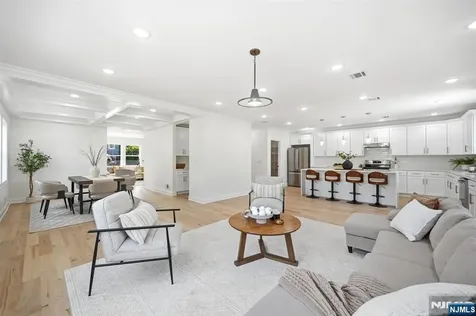 31 Ridgeview Avenue West Orange NJ 07052