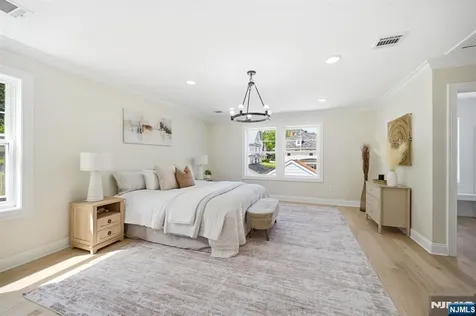 31 Ridgeview Avenue West Orange NJ 07052