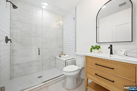 31 Ridgeview Avenue West Orange NJ 07052