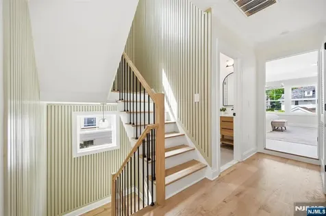 31 Ridgeview Avenue West Orange NJ 07052