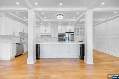 1080 River Road Edgewater NJ 07020
