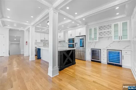 1080 River Road Edgewater NJ 07020