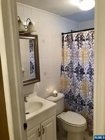 105-107 Canterbury Avenue North Arlington NJ 07031
