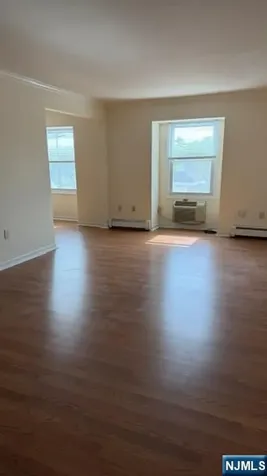 662 Goffle Road Hawthorne NJ 07506