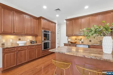 211 Metzger Drive West Orange NJ 07052