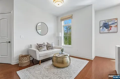 211 Metzger Drive West Orange NJ 07052