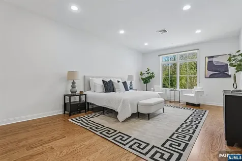 211 Metzger Drive West Orange NJ 07052
