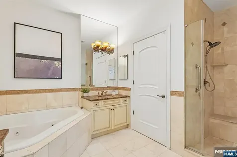 211 Metzger Drive West Orange NJ 07052