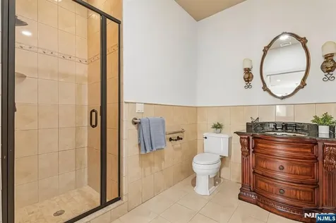 211 Metzger Drive West Orange NJ 07052
