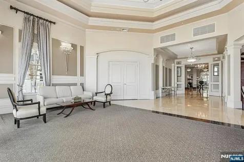 211 Metzger Drive West Orange NJ 07052