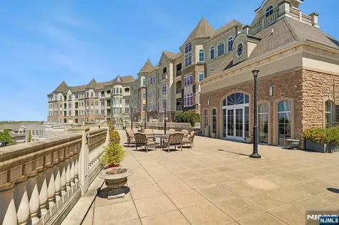 211 Metzger Drive West Orange NJ 07052