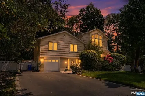 91 Greenbrook Place Park Ridge NJ 07656