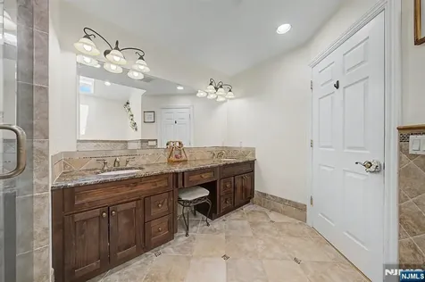 91 Greenbrook Place Park Ridge NJ 07656