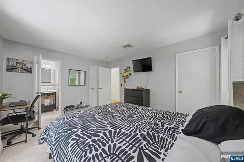 91 Greenbrook Place Park Ridge NJ 07656