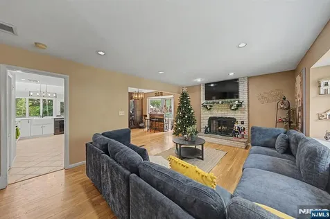 91 Greenbrook Place Park Ridge NJ 07656