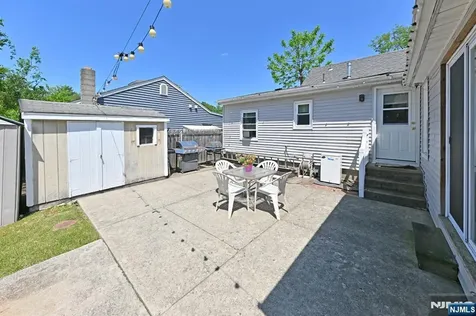 28 Makemoney Avenue Wanaque NJ 07420