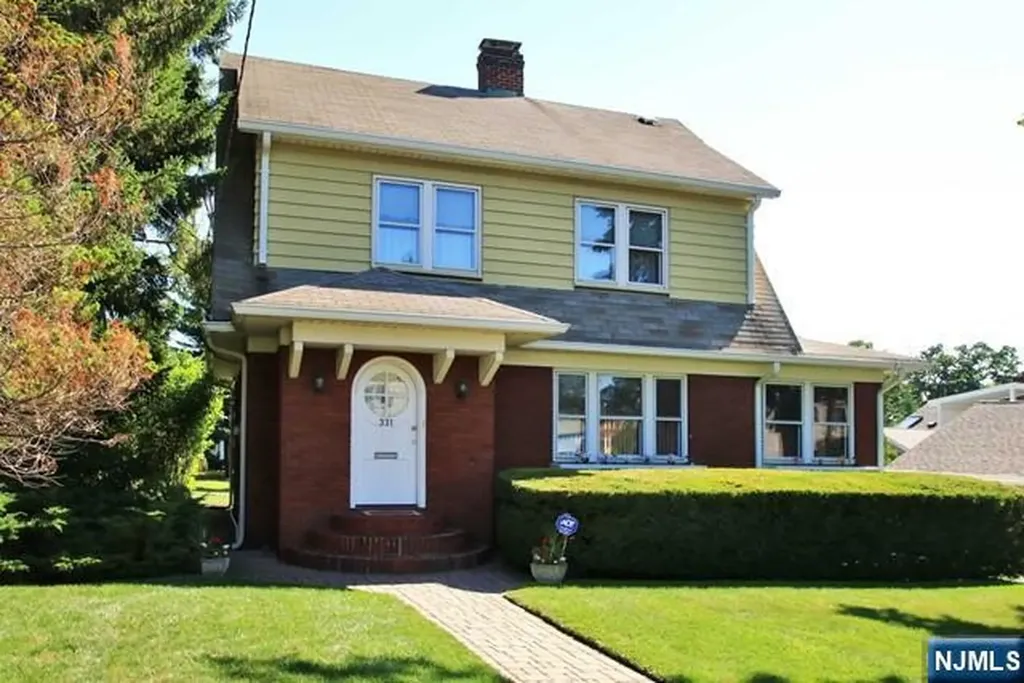 333 Henry Street Hasbrouck Heights NJ 07604