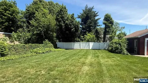 333 Henry Street Hasbrouck Heights NJ 07604