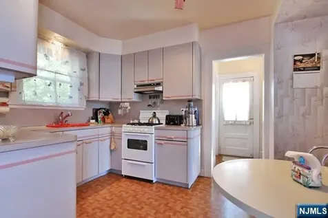 333 Henry Street Hasbrouck Heights NJ 07604