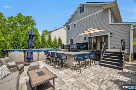 230 Park Avenue Teaneck NJ 07666