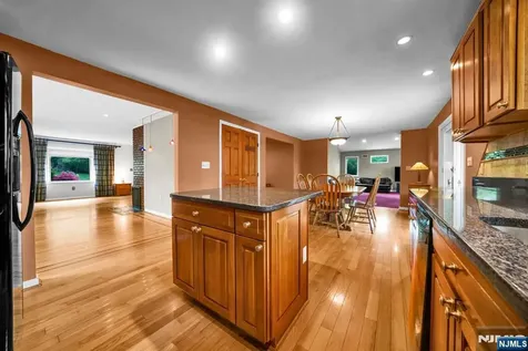 165 Busteed Drive Midland Park NJ 07432