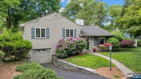 165 Busteed Drive Midland Park NJ 07432