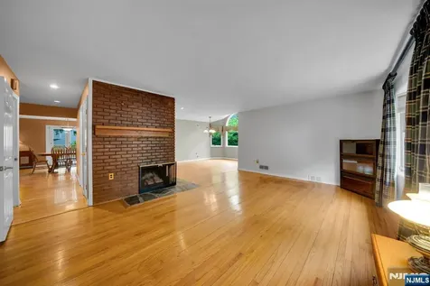 165 Busteed Drive Midland Park NJ 07432