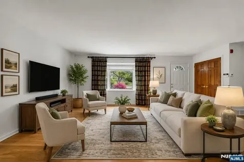 165 Busteed Drive Midland Park NJ 07432