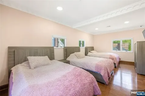 30 Elm Street Dumont NJ 07628