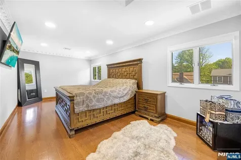 30 Elm Street Dumont NJ 07628
