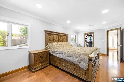 30 Elm Street Dumont NJ 07628