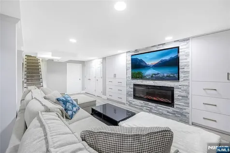 30 Elm Street Dumont NJ 07628
