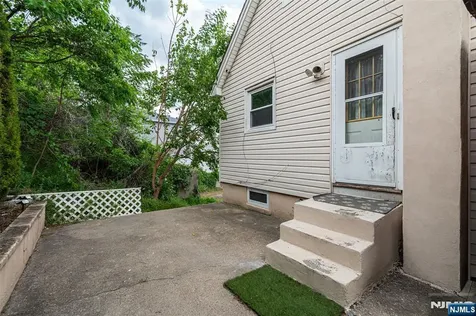 7 Westminster Place Garfield NJ 07026