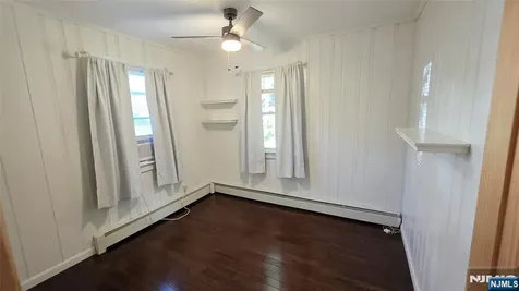 37 Grandview Avenue Jefferson Township NJ 07460