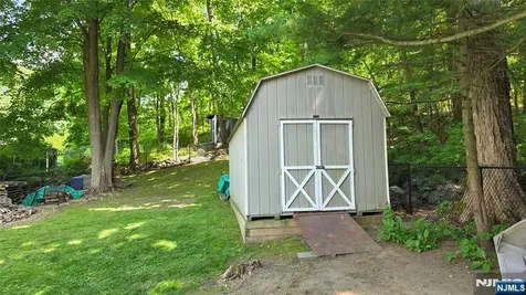 37 Grandview Avenue Jefferson Township NJ 07460