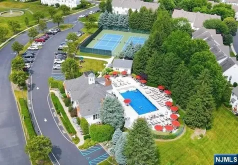 537 Coventry Drive Nutley NJ 07110