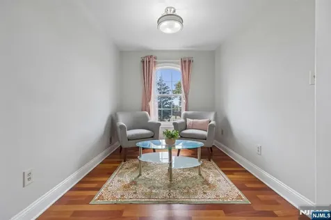 21 Winding Way West Orange NJ 07052