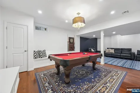 21 Winding Way West Orange NJ 07052