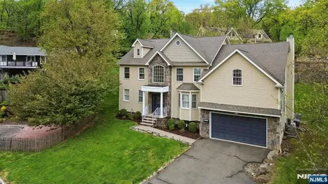 21 Winding Way West Orange NJ 07052