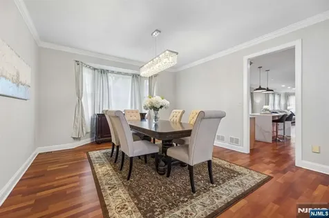 21 Winding Way West Orange NJ 07052
