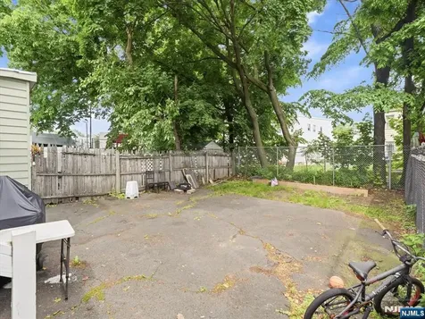 10 Dean Street West Orange NJ 07052
