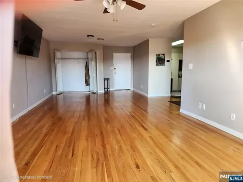 9055 Palisade Avenue North Bergen NJ 07047
