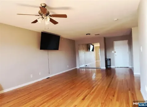 9055 Palisade Avenue North Bergen NJ 07047