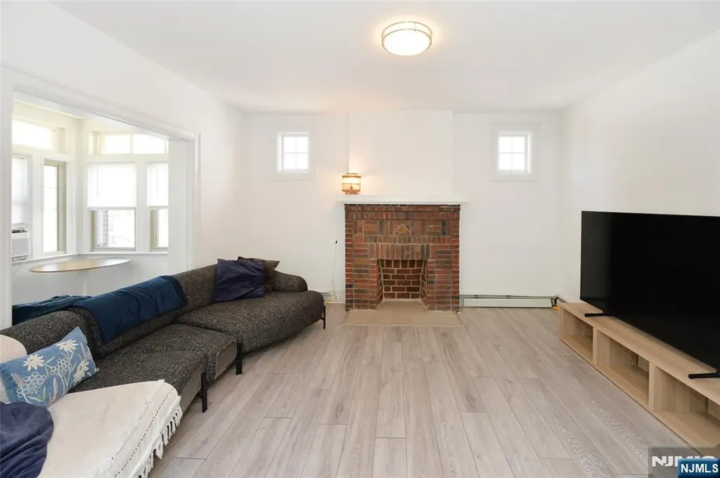6 Glen Street Cliffside Park NJ 07010