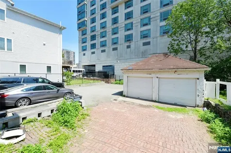 6 Glen Street Cliffside Park NJ 07010