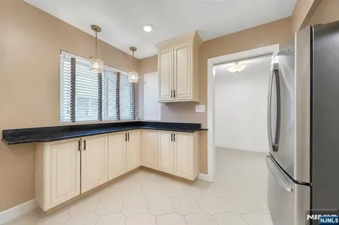 207 Pond Terrace Twp Of Washington NJ 07676