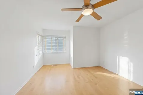 207 Pond Terrace Twp Of Washington NJ 07676