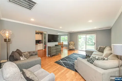4 Katie Court East Hanover Twp NJ 07936